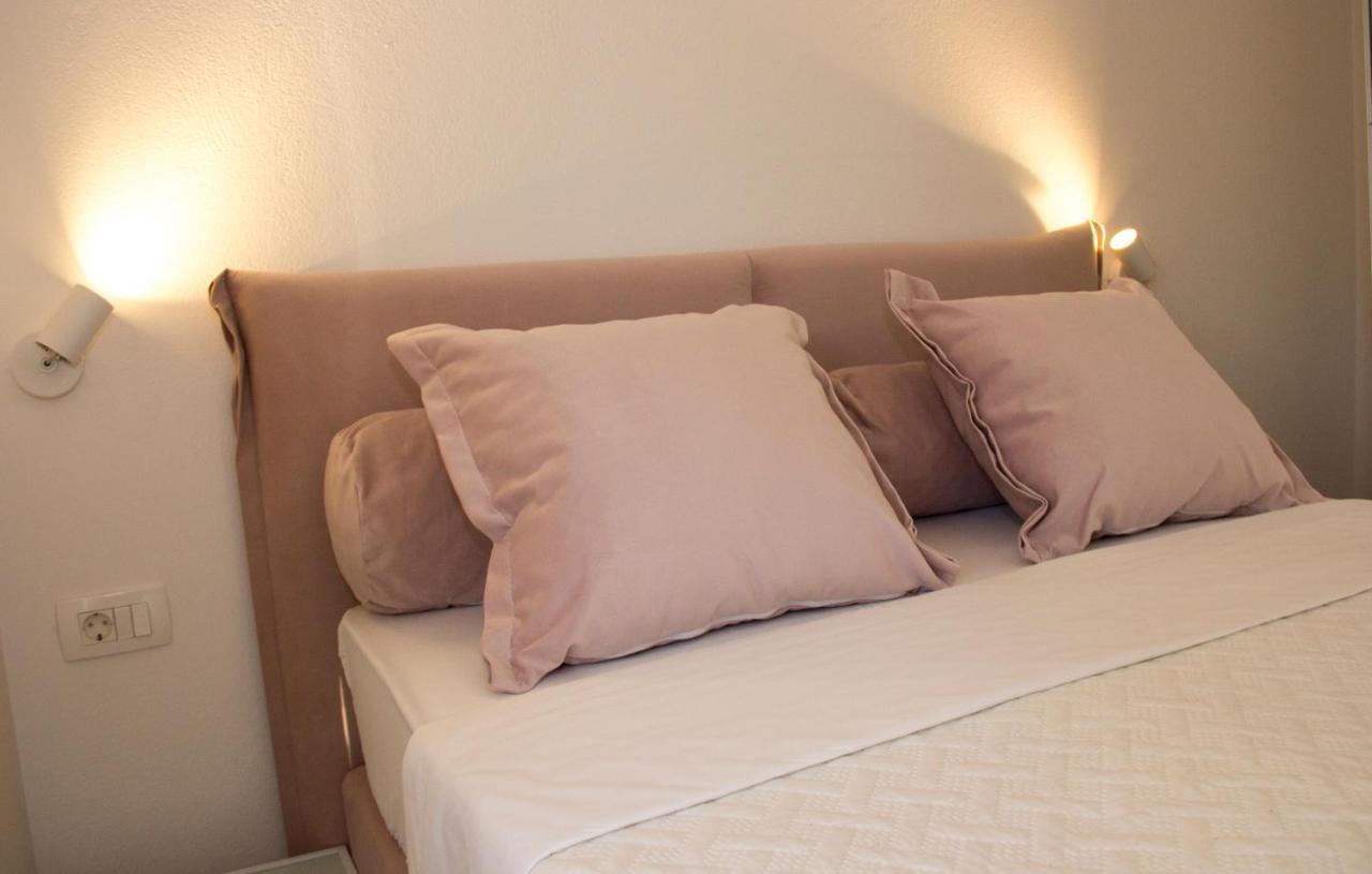 Apartments Karla บาร์บินเย ภายนอก รูปภาพ