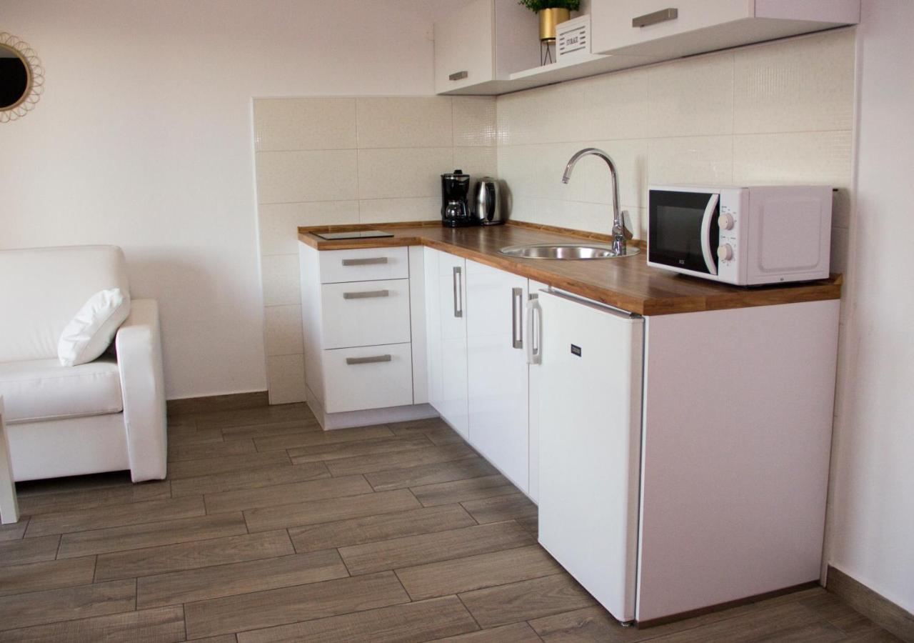 Apartments Karla บาร์บินเย ภายนอก รูปภาพ