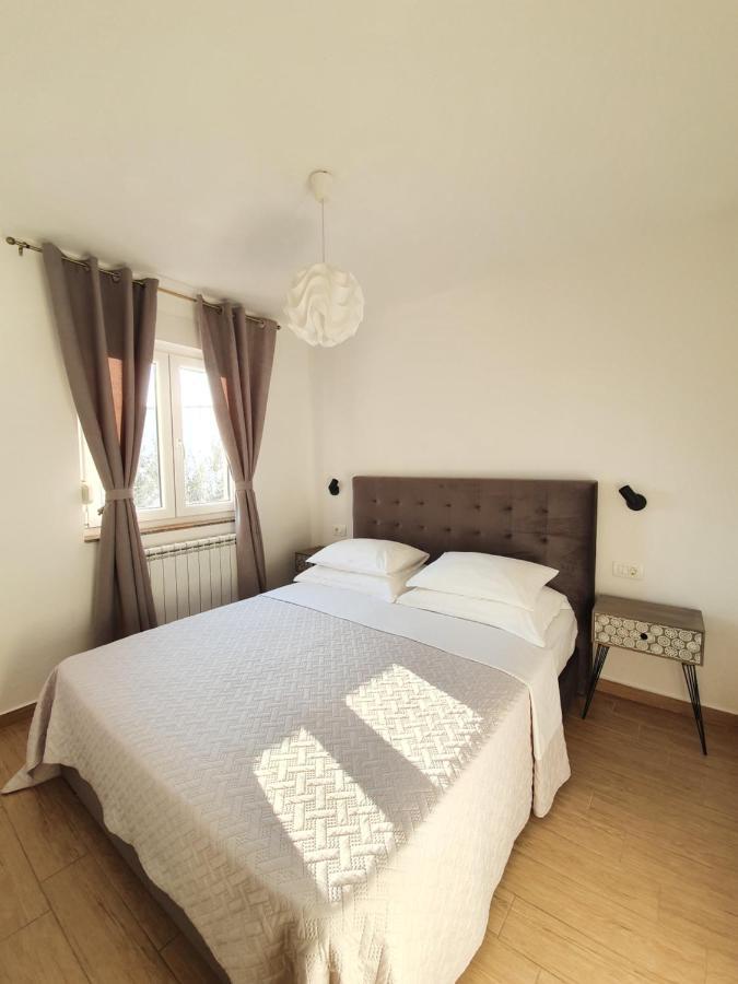 Apartments Karla บาร์บินเย ภายนอก รูปภาพ